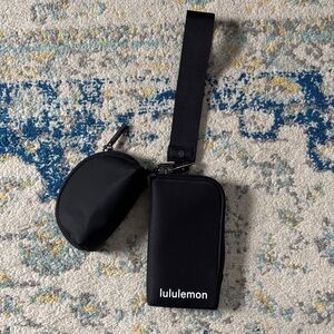 lululemon athletica dual pouch wristlet